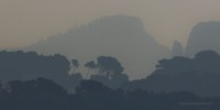 /album/brumes-ii/a2013-07-13-sanary-paysage-vue-de-la-terrassse-essai-filtre-polarisant-copie-pour-transfert-t-shirt-jpg/